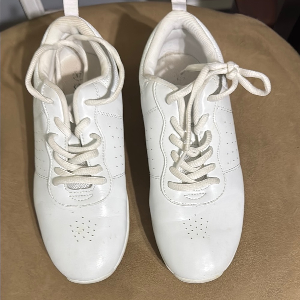 Classic Women's Cheer Sneakers ( Man-made Material)